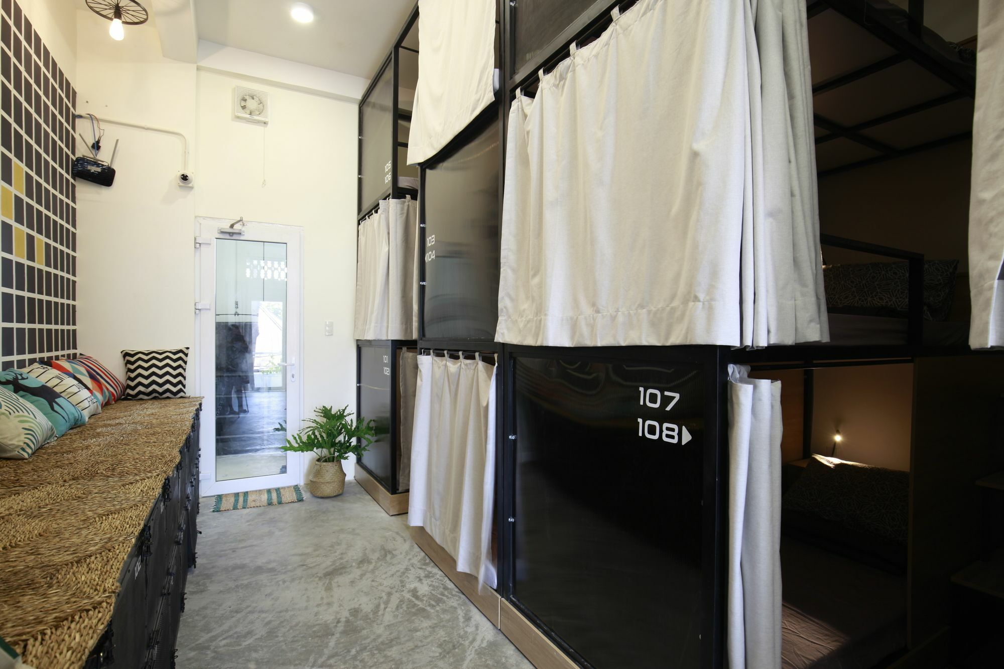 199X Hostel Backpackers Saigon Thành Pho Ho Chí Minh Esterno foto